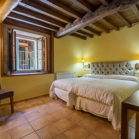 Hotel Asador De Casa Albardonedo 2*