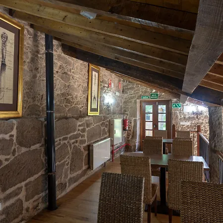 Asador De Casa Albardonedo Roxos