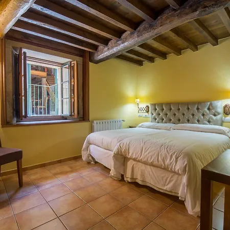 Hotell Asador De Casa Albardonedo 2*