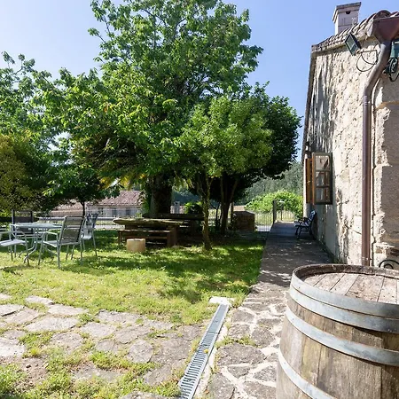 Asador De Casa Albardonedo 2* Roxos