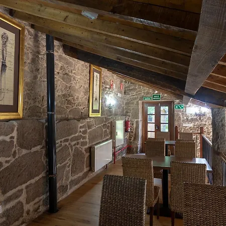 Hotell Asador De Casa Albardonedo 2*