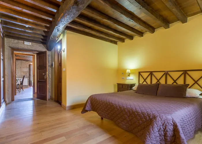 Asador De Casa Albardonedo 2* Roxos