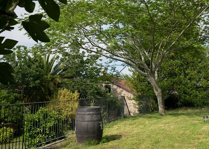 Asador De Casa Albardonedo 2* Roxos